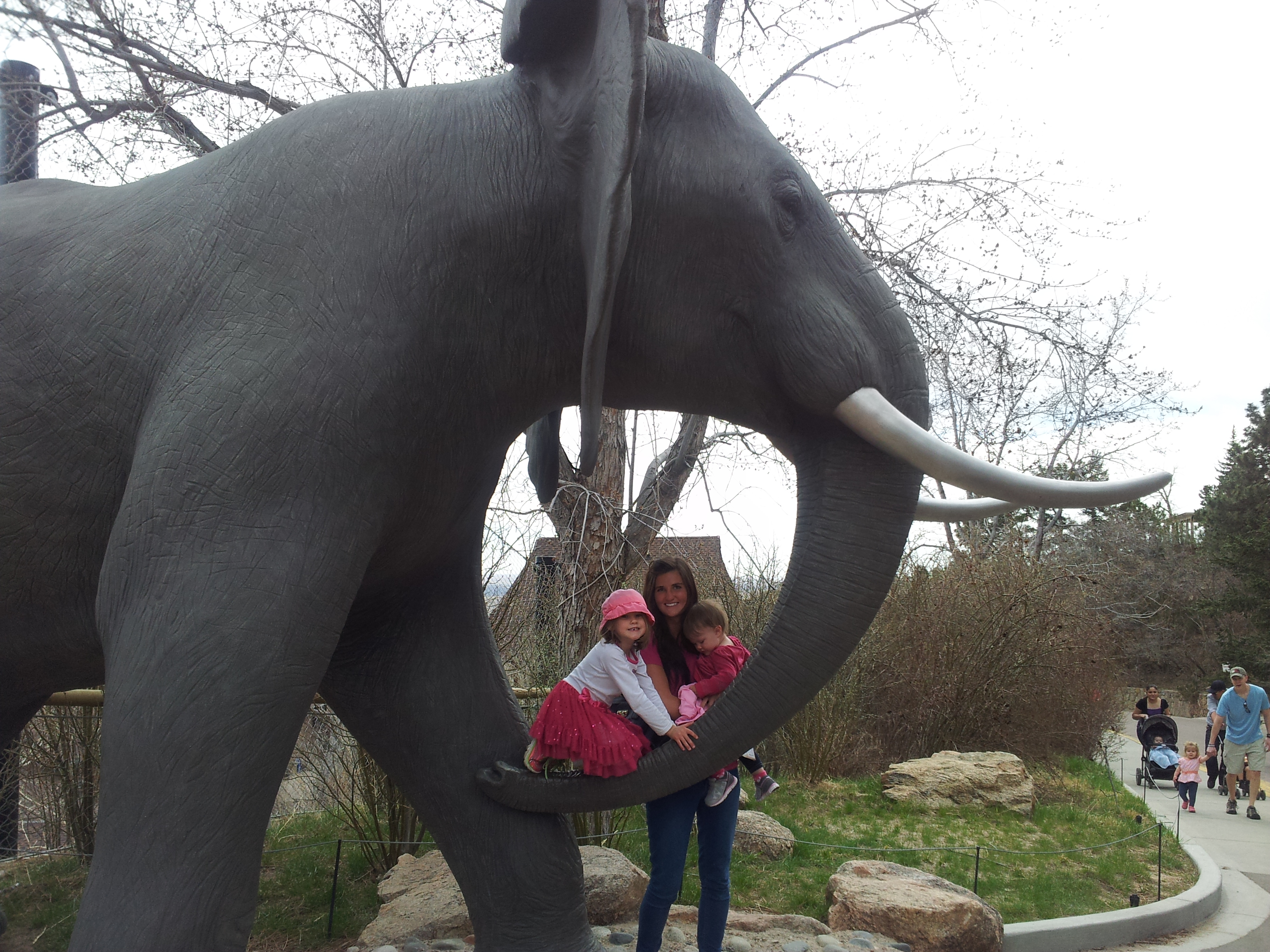 Au pair and children at montgomery zoo